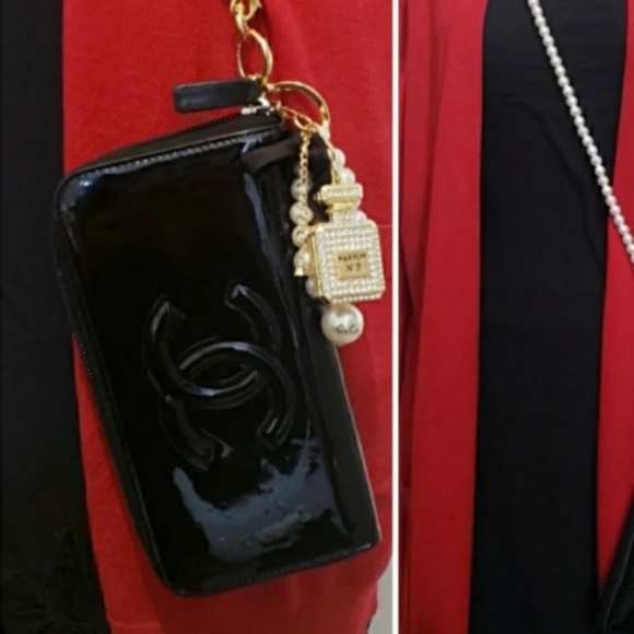 Chanel Camellia Palette Limited Edition Black Long Patent Floral Wallet - Picture 12 of 15